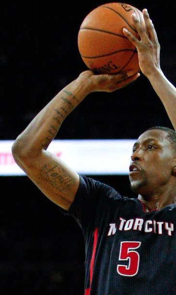 Kentavious Caldwell-Pope breaks out for a huge game...and a big dunk